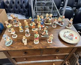 2 Hummel Collection