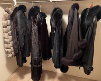 An OUTSTANDING fur coat collection, the best I've seen yet! Womens, mostly 2X, 1 3X and 1 XXL, coats range from long to short to a fox trim capelet. Purchased from all over the country, a collection of 7 coats total, with fur from around the world. All in mint condition
Chinchilla and leather reversible, short
Black mink
Leather and dyed fox collar (Norway)
Mink coat and black fox tuxedo (Finland) Paid $2000
Sheared Nutria fur coat, black Paid $1000
Morocco/Finland leather 3/4 coat with black fox trim
Fur lined Capelet, cashmere and wool, just beautiful