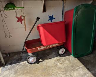 Radio Flyer wagon