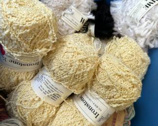 Lots of boucle