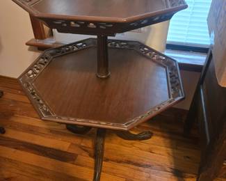 Antique 2 tiered Pie-crust Parlor Table