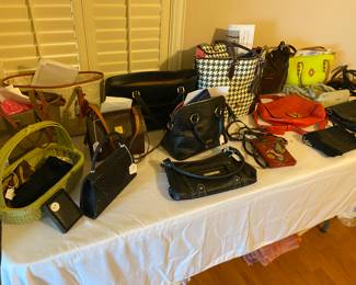 designer purses and accessories