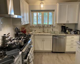 kitchen cookware - like new