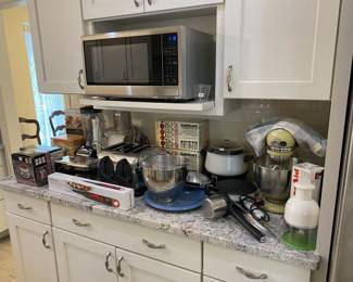 kitchen items - like new