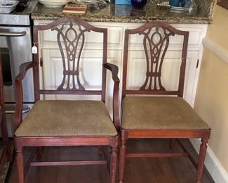 Set of 5 chairs - sturdy, very good condition