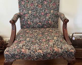 Large formal chair ( Man ‘s chair) - Excellent condition