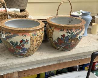 Matching oriental pots - sold separately or as pair