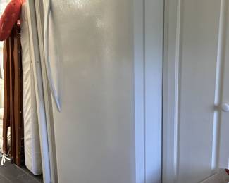 Like new freezer - Kenmore