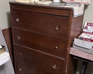 4 Draw Dressor
