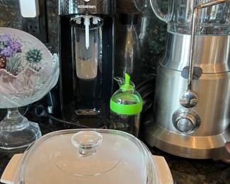 Soda Stream, Breville Blender, Vintage Corning Wild Flower