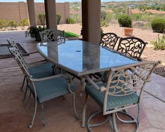 Patio Table w 4 Side Chairs and 2 Swivel Chairs