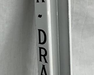 24in. Porc. Black-Draught Display
