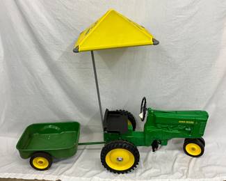 Ertl John Deere Pedal Tractor with Trailer and Canopy