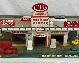Marx 26″ x 15″ Tin Lithographed Service Center Play Set