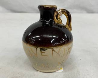 Souvenir Union, New Hampshire Mini Stoneware Jug with Gilt Handle
