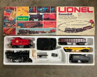 Lionel Train Set w/org. box