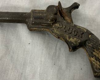 Early 1930s Pluck Cast Iron Cap Pistol, 3 1/2 x 2 Inches