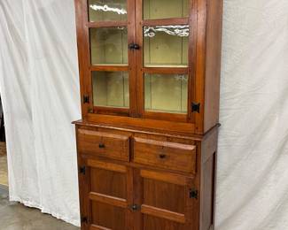 MEASURES 38 X 83 1/2