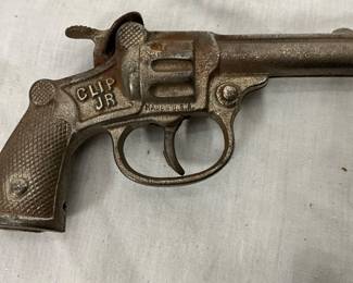 Early 1930s Clip Junior Cast Iron Cap Pistol, 5 x 3 Inches