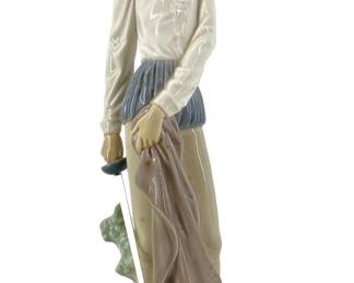 Lladro Porcelain Don Quixote Standing Sculpture