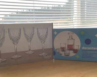 Dublin Crystal Goblets With Decanter Gift Set