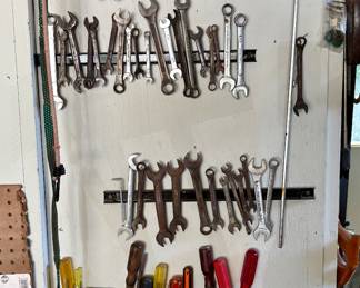 Hand tools