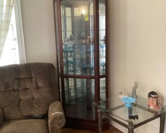 Curio 99. Corner piece