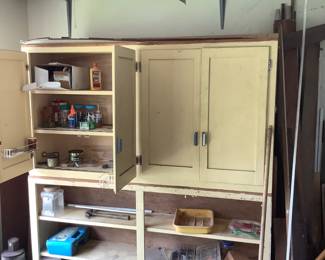 Cabinet. 50.