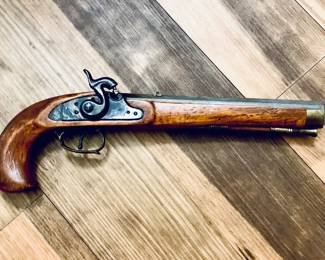 BLACK POWDER PISTOL REPLICA?