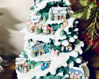 PRECIOUS MOMENTS TREE