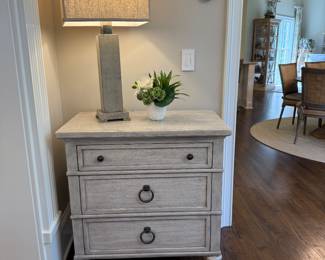 Lexington Oyster Bay cedarhurst nightstand
Uttermost Risto concrete table lamp