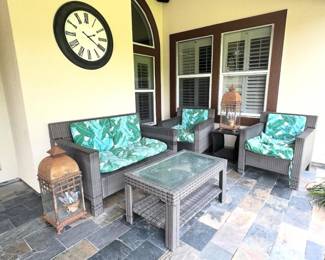 outdoor patio set