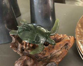 sea turtle sculpture