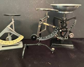 Vintage Bilateral Scales