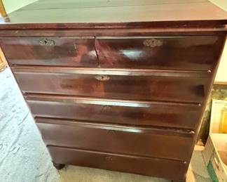 Vintage Chest Of Drawers