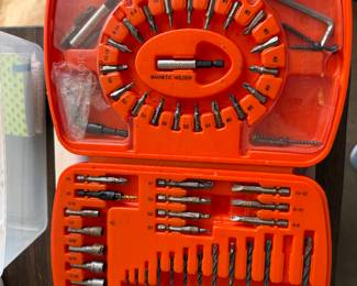 Black & Decker drill bit set