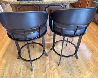 Swivel bar/counter stools
