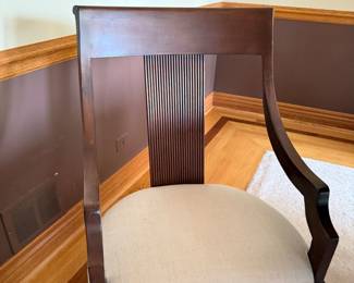 Mahogany dining table with 8 splat back chairs