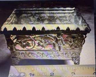 Jewelry casket.