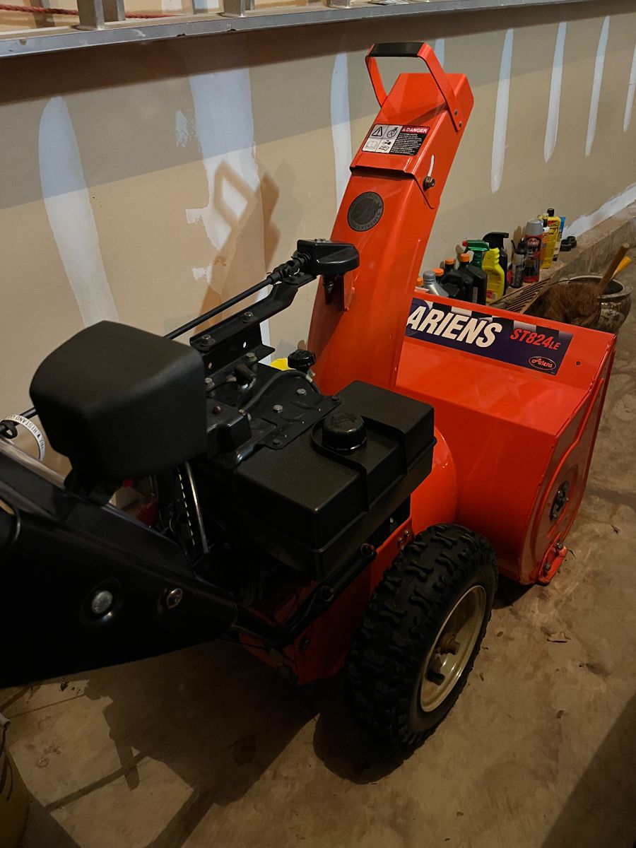 ARIENS Snow blower