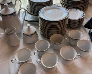 Beautiful dinnerware set