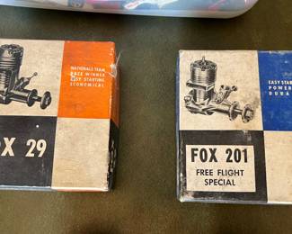 Model airplane engines