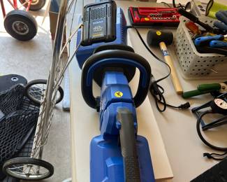 Hedge trimmer