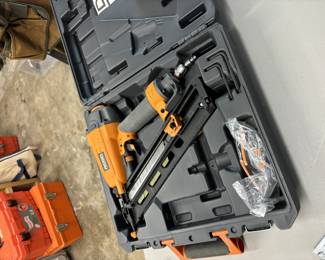Air nailer