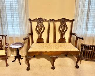 Uthmanor mahogany Chippendale style settee