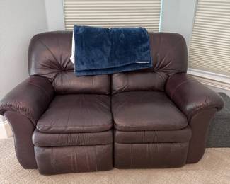 Leather Lazy boy Loveseat Recliner