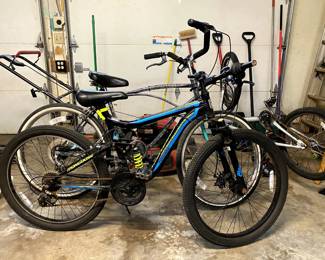 Mongoose Trail Blazer mountain bike 24"