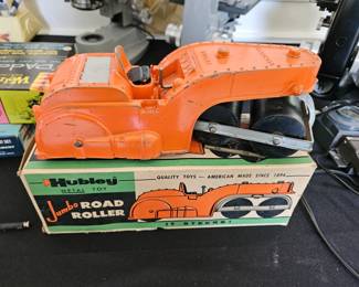 Hubley road roller with box