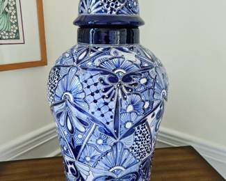 Large ginger jar