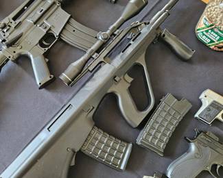 Airsoft guns 